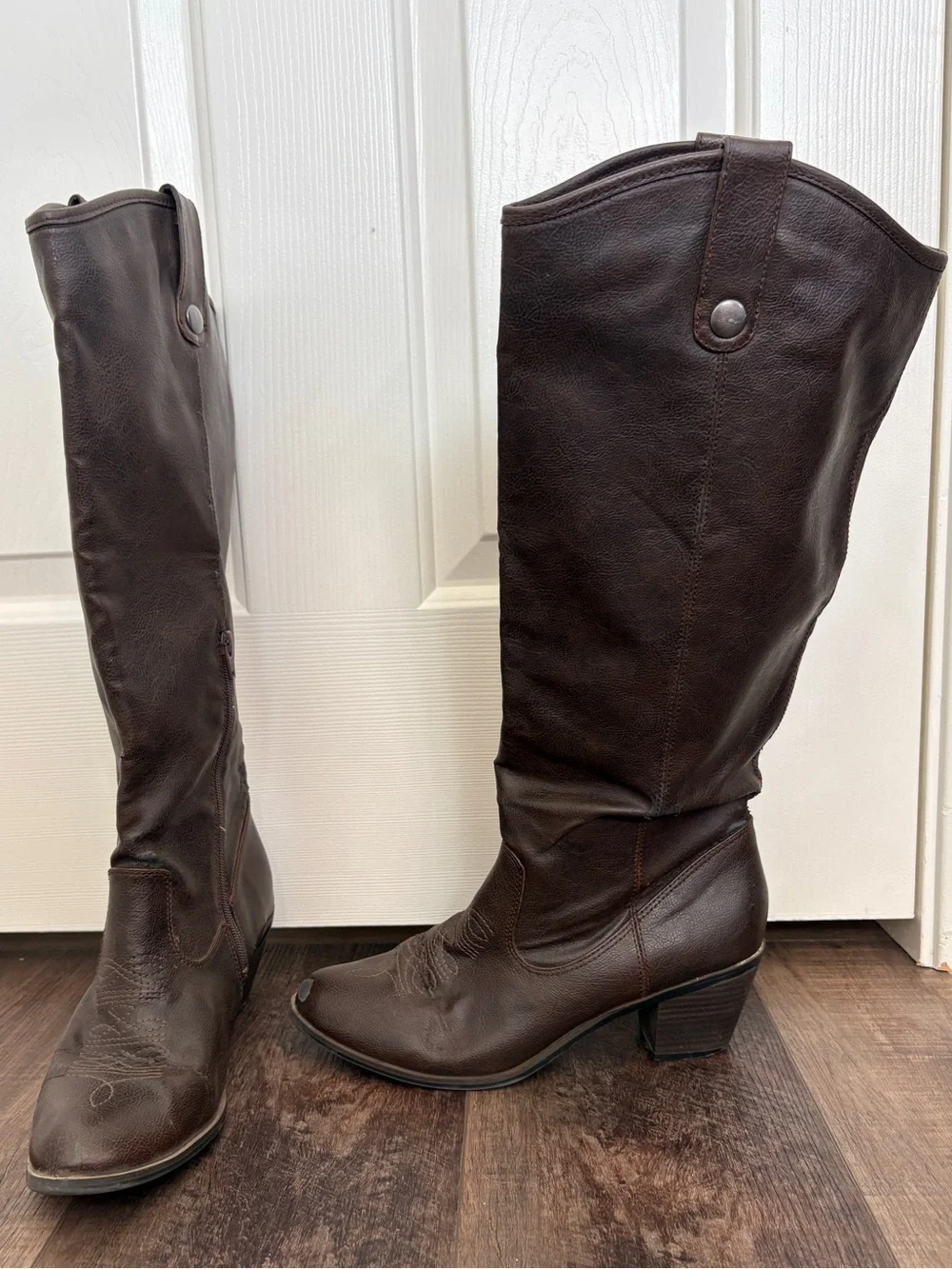 Mossimo Supply Co Dark Brown Western Cowgirl Boots